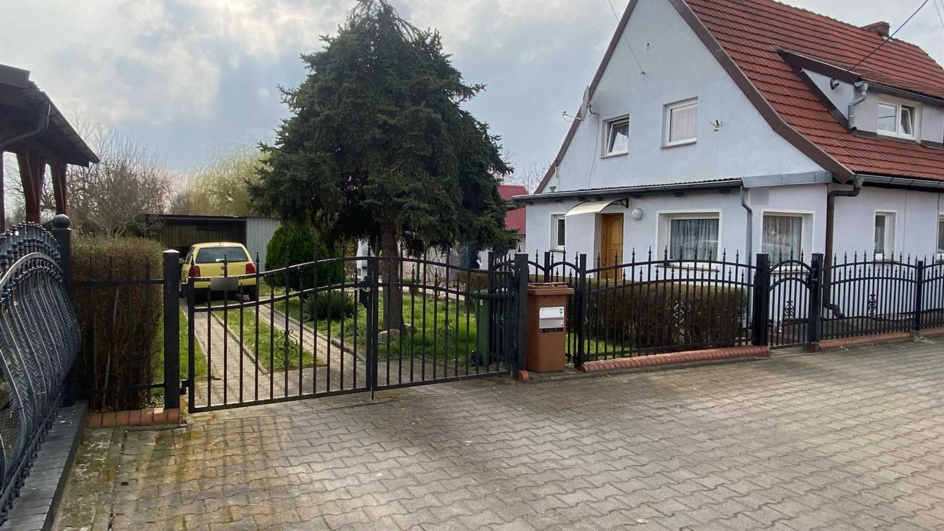 Dom na sprzedaż
