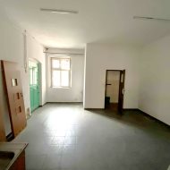 Lokal na sprzedaż